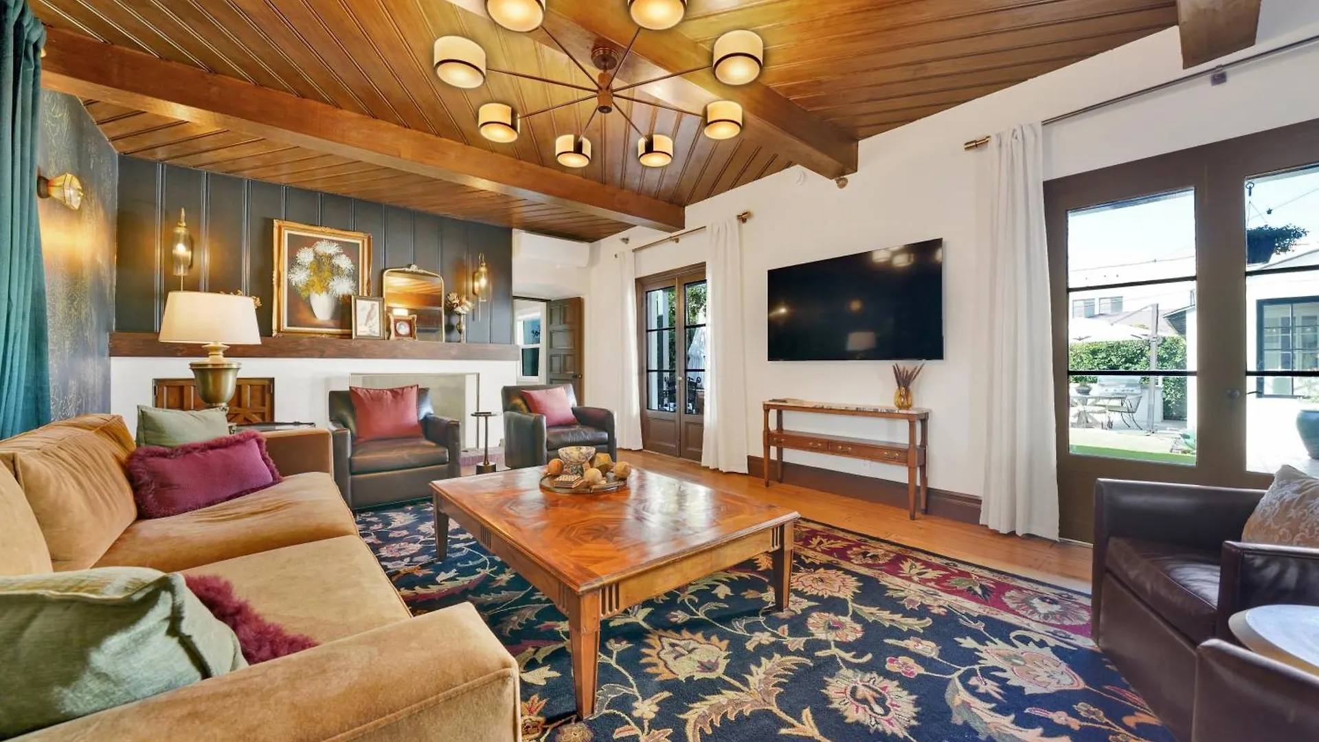 Villa Encanto- Luxe Historic Spanish Beach Villa With 6 King Bedrooms Long Beach