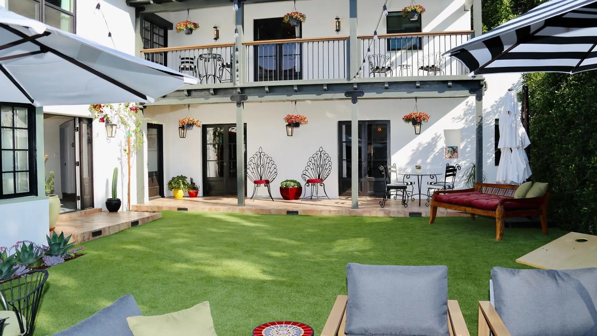 Holiday home Villa Encanto- Luxe Historic Spanish Beach Villa With 6 King Bedrooms Long Beach